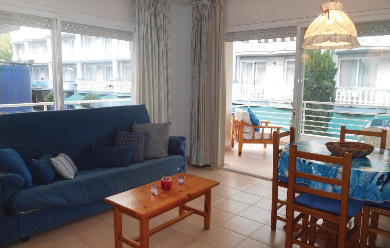 1 Bedroom Beautiful Apartment In ตอสซาเดมาร์ ภายนอก รูปภาพ